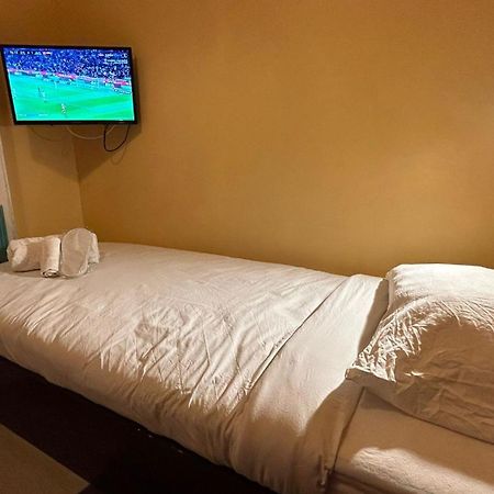 Central Accommodation Budget By Hr بوخارست المظهر الخارجي الصورة