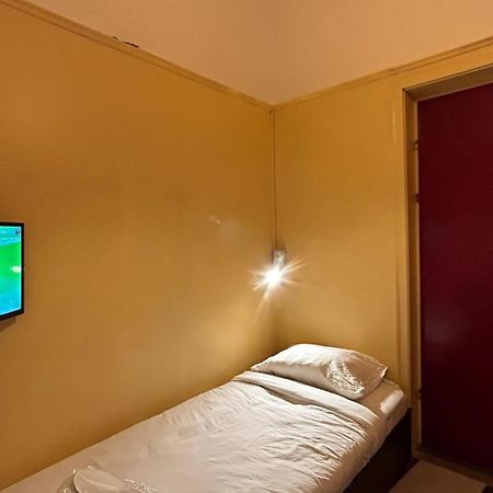 Central Accommodation Budget By Hr بوخارست المظهر الخارجي الصورة